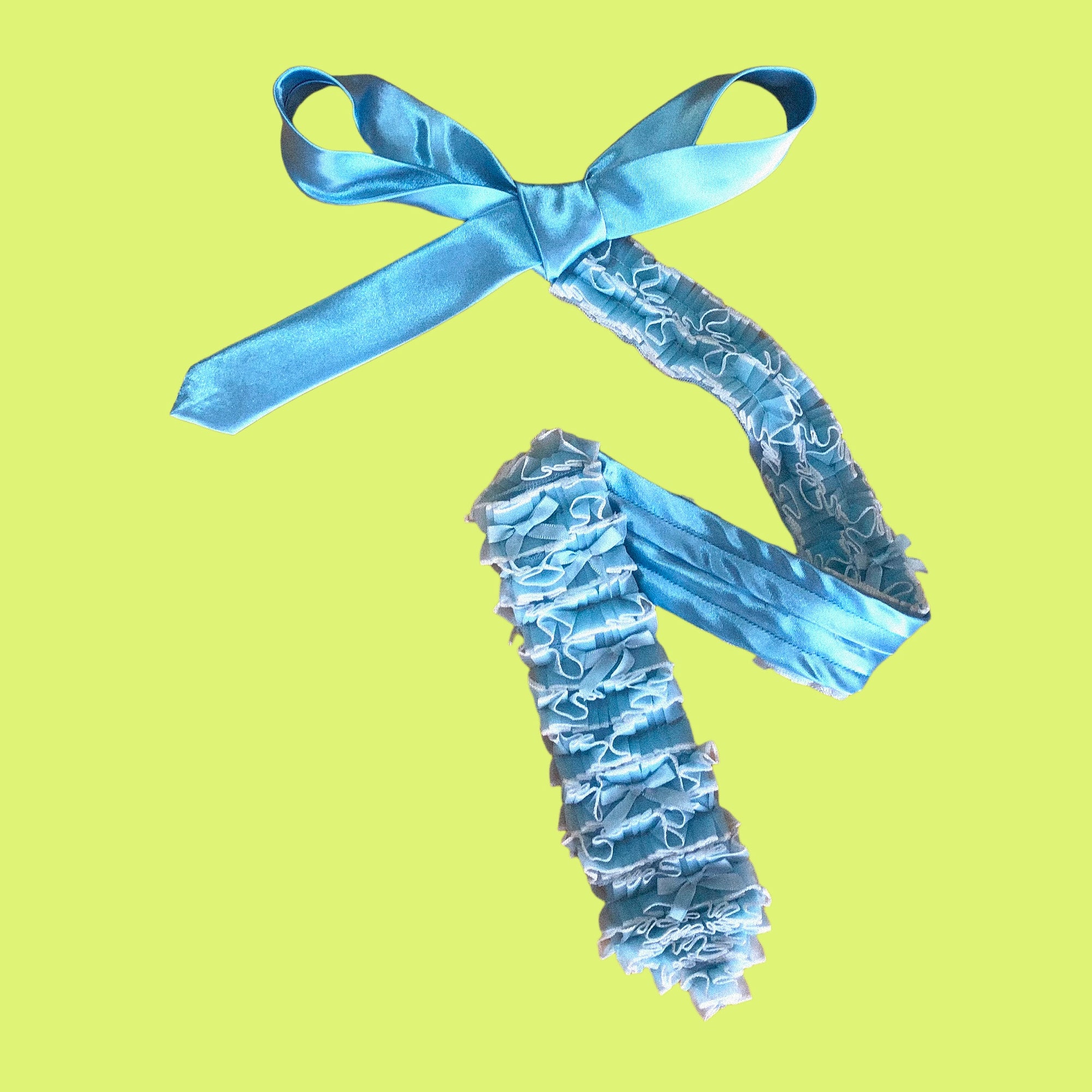 frilly tie