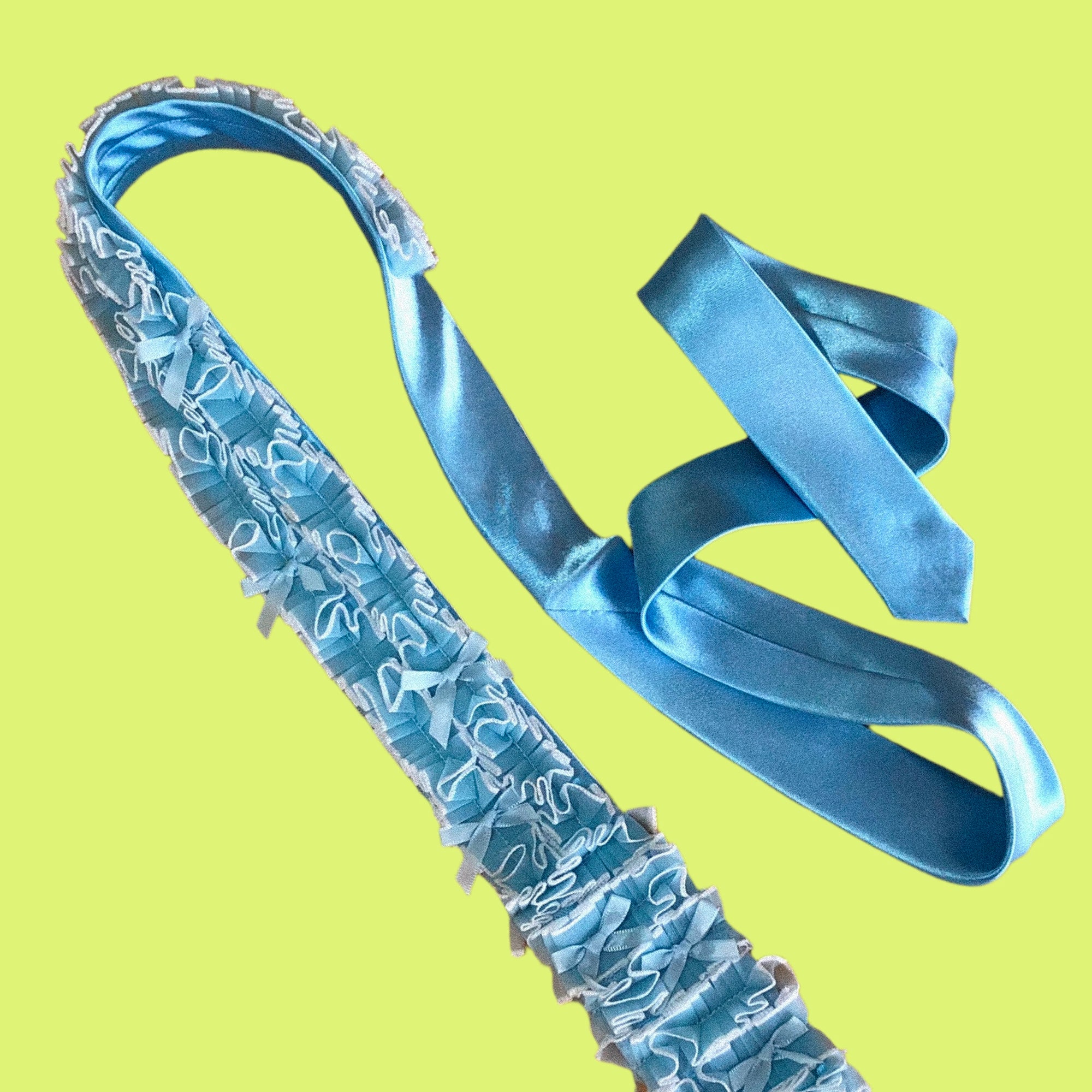 frilly tie